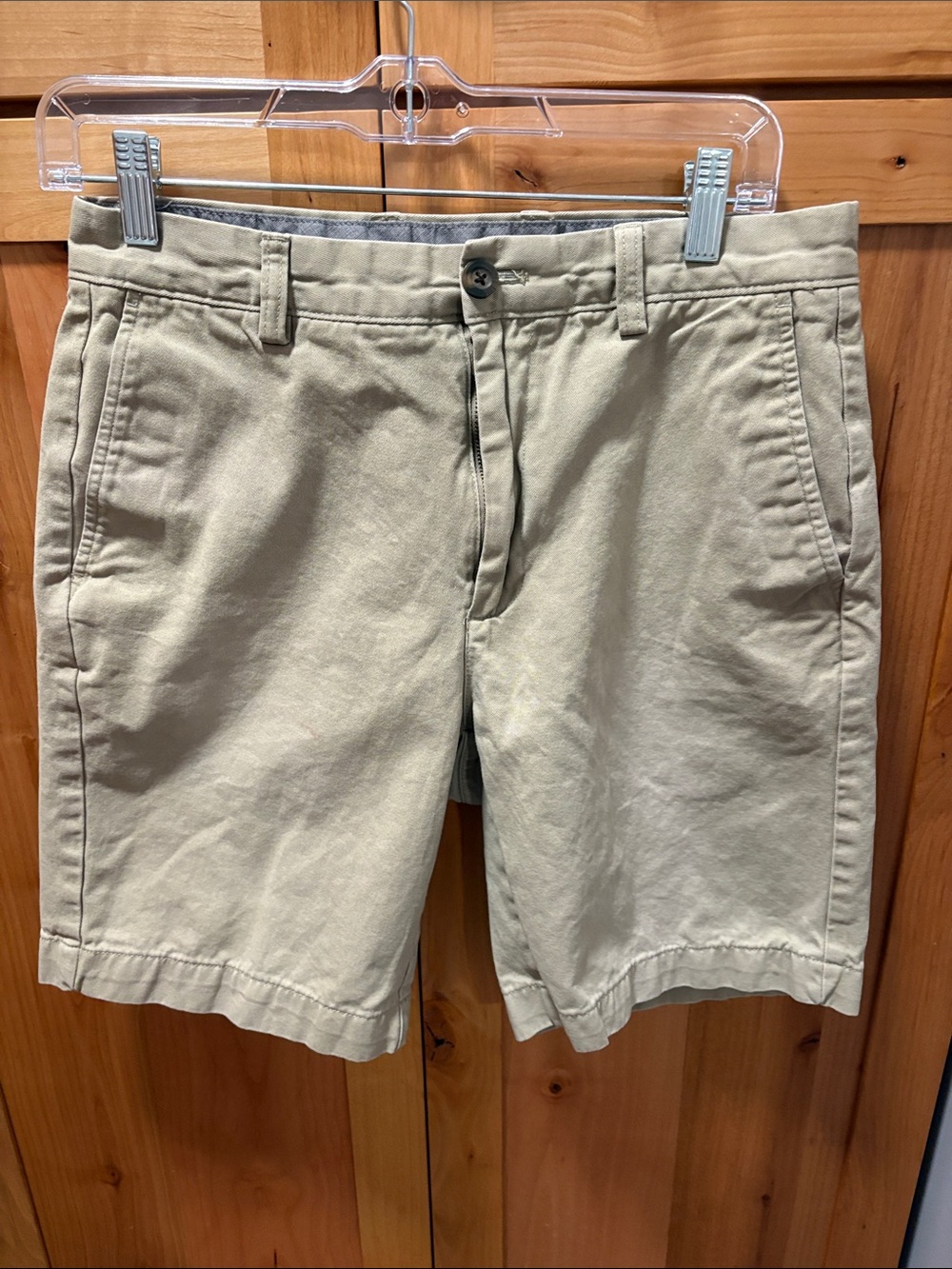 Amazon Essentials Men's Flat-Front Chino Shorts in Khaki Beige